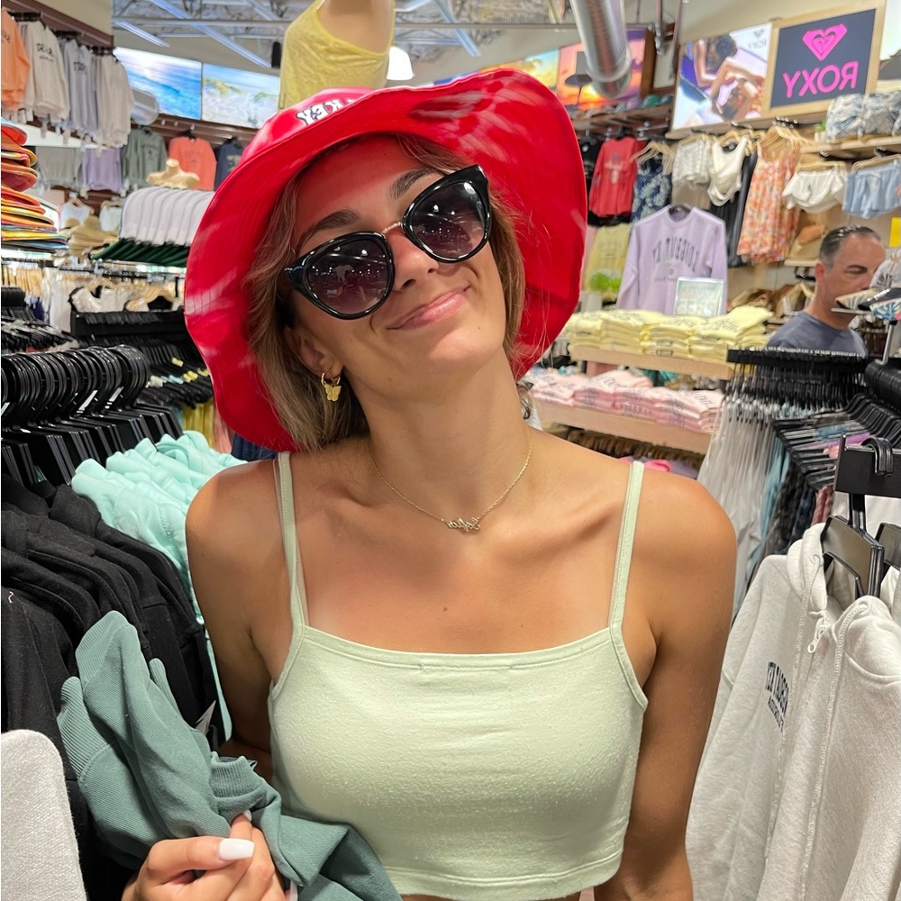 Meet your Posher, Sofia